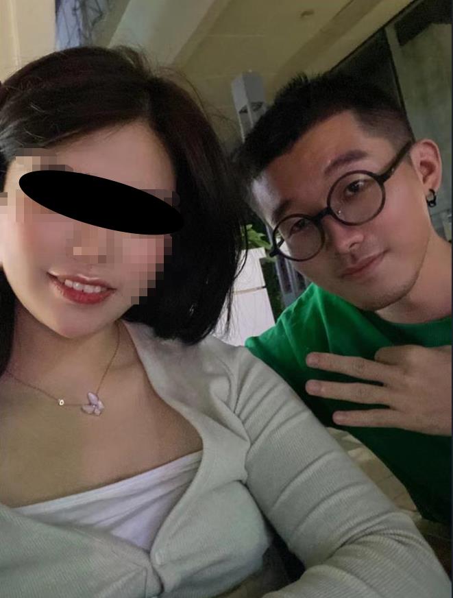 一个呆呆的女孩